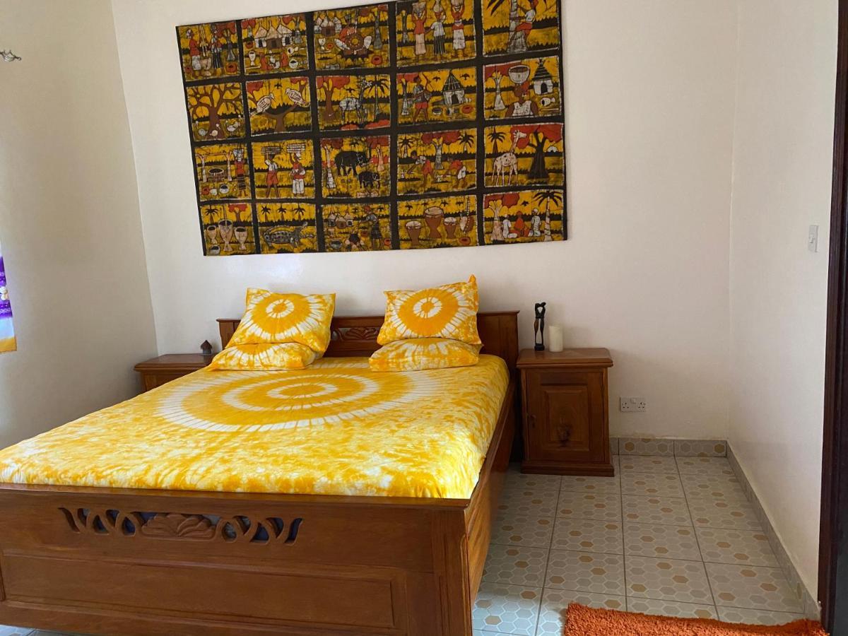 Dabo House Otel Brufut Dış mekan fotoğraf