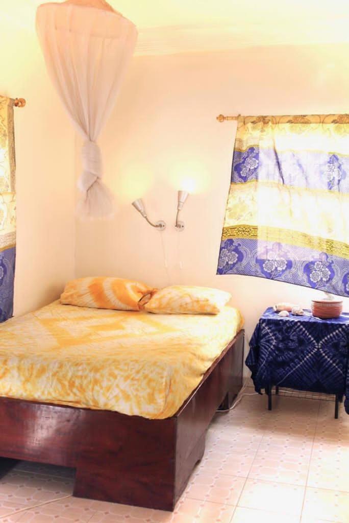 Dabo House Otel Brufut Dış mekan fotoğraf