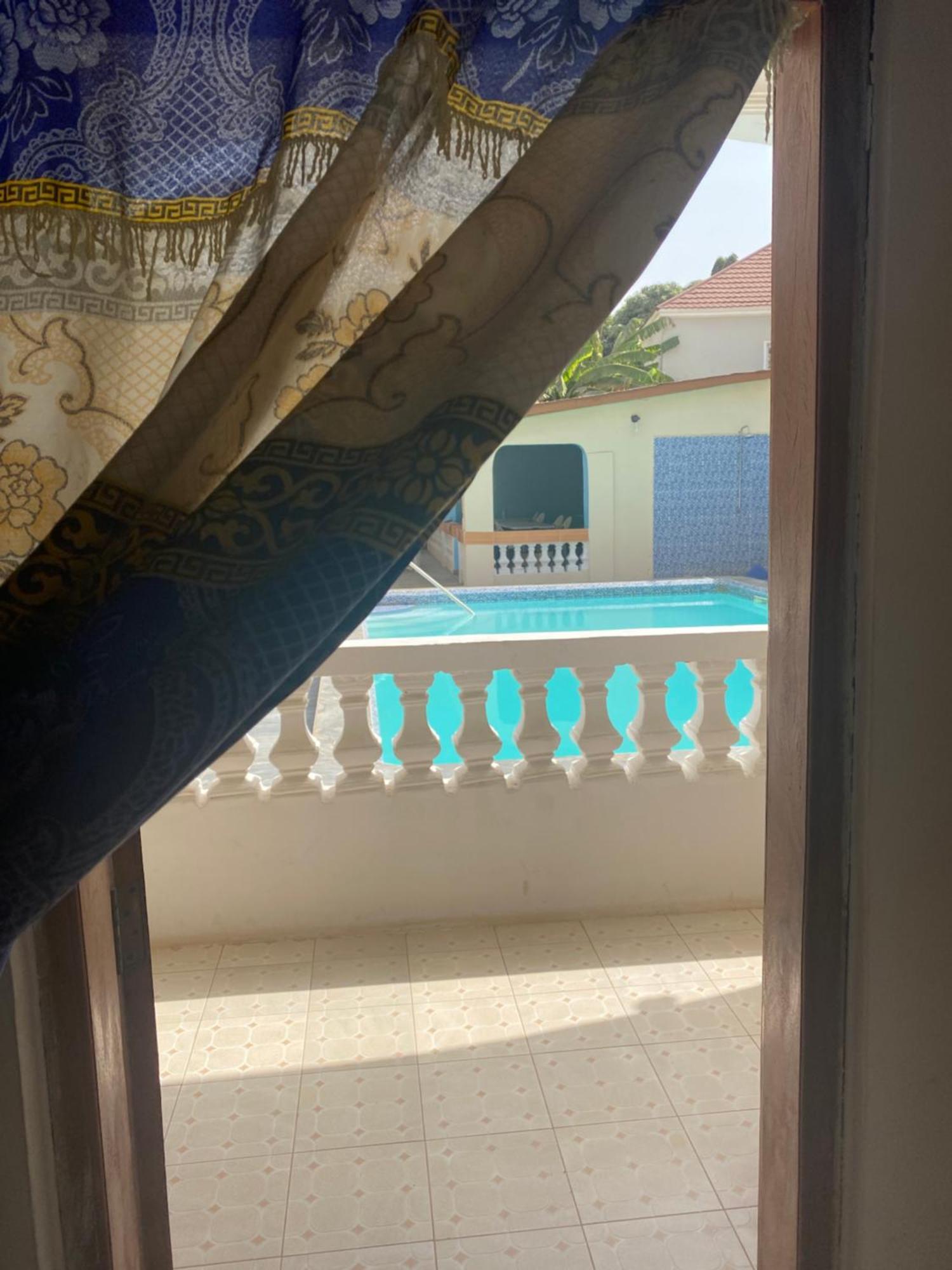 Dabo House Otel Brufut Dış mekan fotoğraf