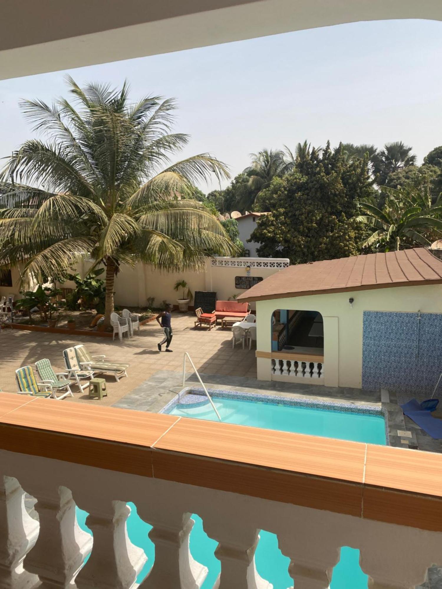 Dabo House Otel Brufut Dış mekan fotoğraf