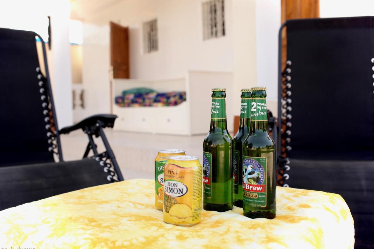 Dabo House Otel Brufut Dış mekan fotoğraf